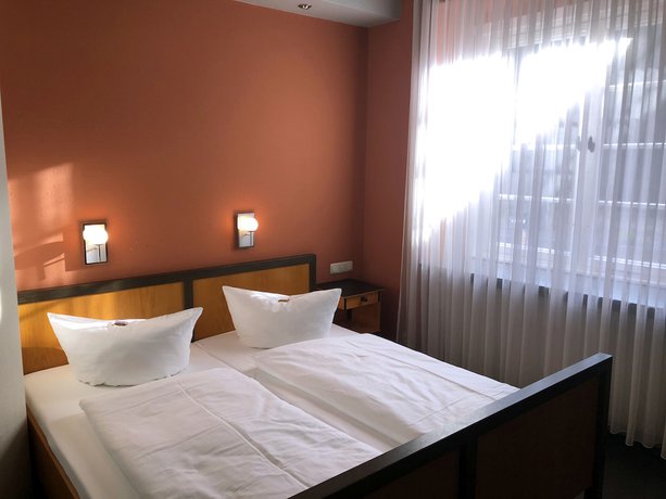 Imagen de la habitación del Hotel Haus des Volkes - Das Bauhaushotel. Foto 8