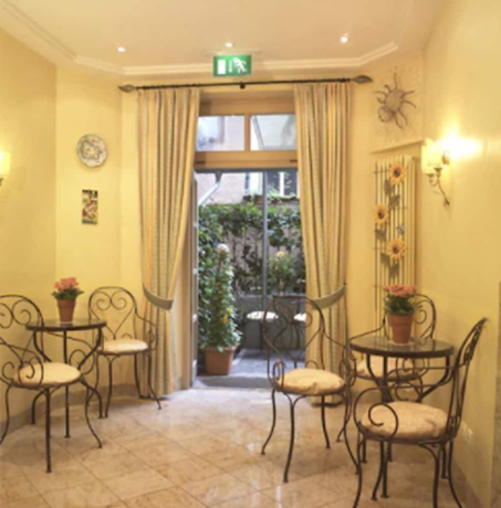 Imagen de los interiores del Hotel Hauser. Foto 16