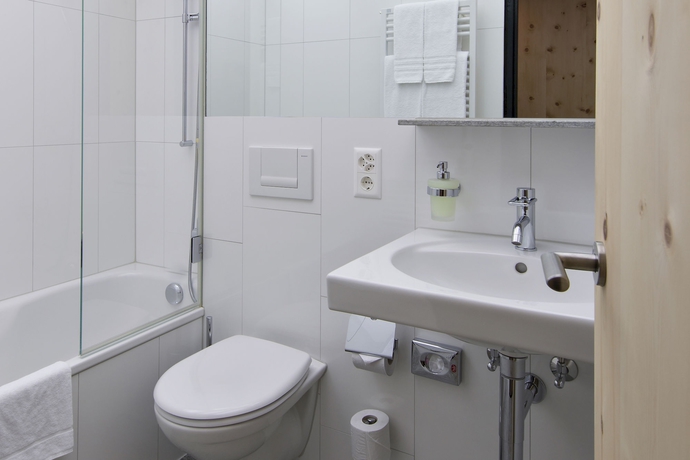 Imagen de la habitación del Hotel Hauser St. Moritz. Foto 9
