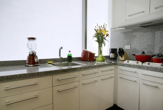 Imagen de la habitación del Hotel Hausuites Santa Fe. Foto 5