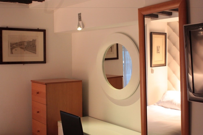 Imagen de la habitación del Hotel Hauteville Opera. Foto 10