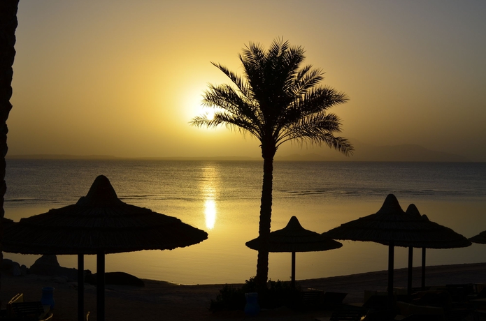 Imagen de los exteriores del Hotel Hauza Beach Resort. Foto 7