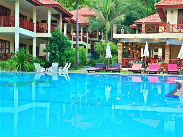 Imagen de la piscina del Hotel Havana Beach Resort. Foto 11