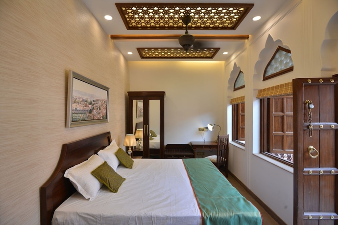 Imagen de la habitación del Hotel Haveli Dharampura. Foto 2