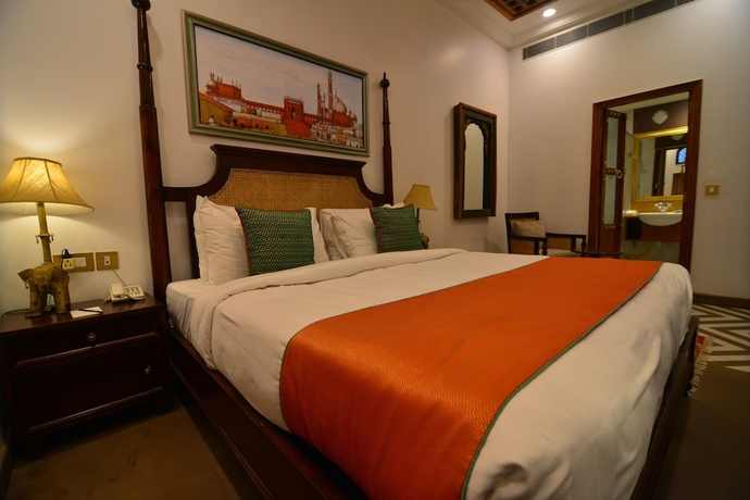 Imagen de la habitación del Hotel Haveli Dharampura. Foto 5