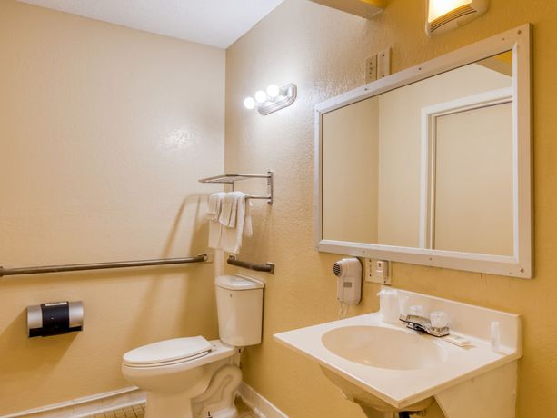 Imagen de la habitación del Hotel Haven Inn And Suites, Decatur. Foto 5