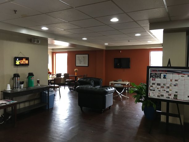 Imagen de los interiores del Hotel Haven Inn and Suites, Duluth. Foto 17