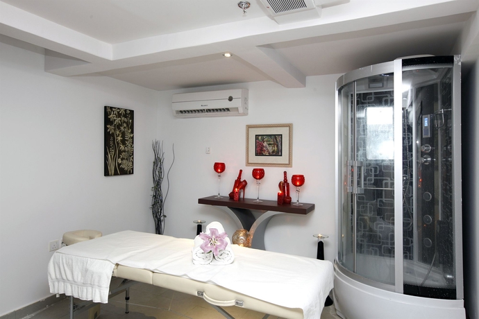 Imagen de los interiores del Hotel Haven Plaza. Foto 10