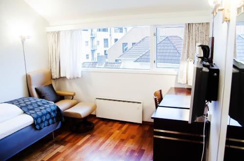 Imagen de la habitación del Hotel Havly. Foto 4