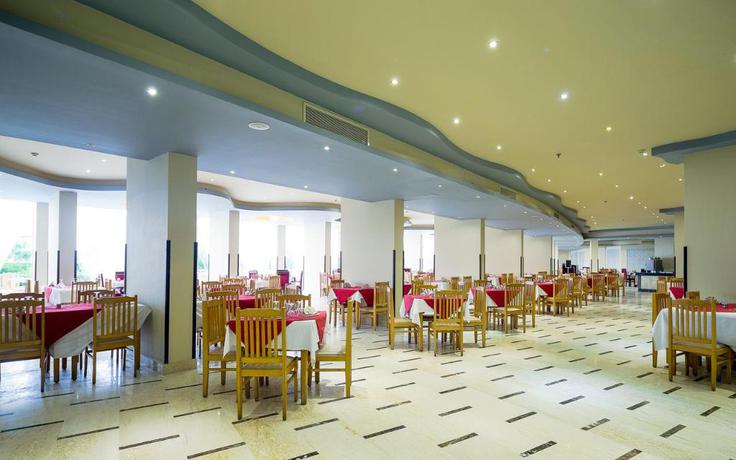 Imagen del bar/restaurante del Hotel Hawaii Caesar Dreams Resort. Foto 3