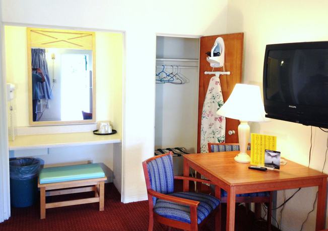 Imagen de la habitación del Hotel Hawaii Motel. Foto 17