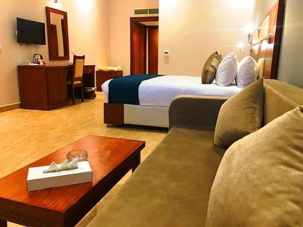 Imagen de la habitación del Hotel Hawaii Paradise Aqua Park Resort. Foto 7