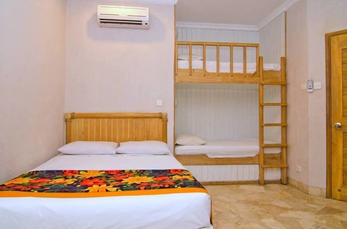 Imagen de la habitación del Hotel Hawaii Resort Family Suites. Foto 5