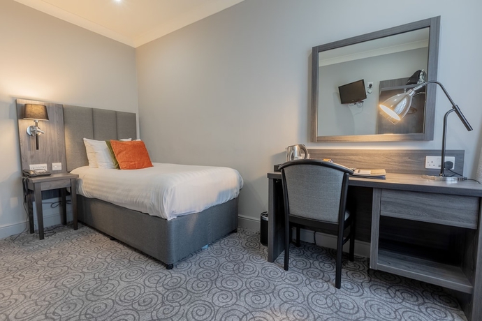 Imagen de la habitación del Hotel Hawkstone Park. Foto 3
