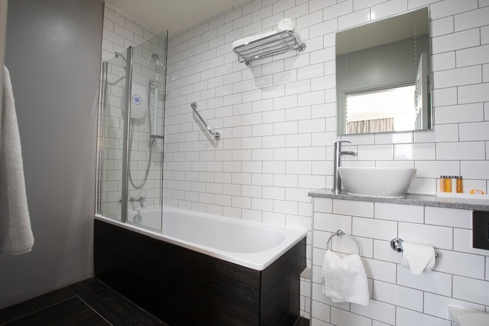 Imagen de la habitación del Hotel Hawkstone Park. Foto 4