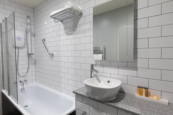 Imagen de la habitación del Hotel Hawkstone Park. Foto 18