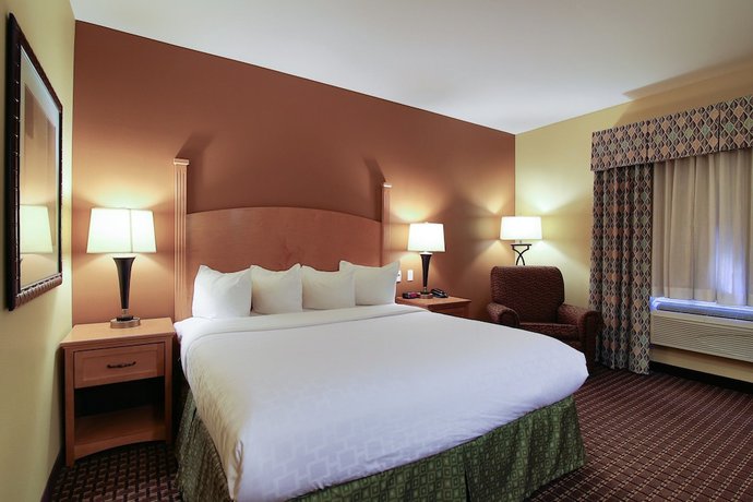 Imagen de la habitación del Hotel Hawthorn Extended Stay By Wyndham Minot. Foto 3