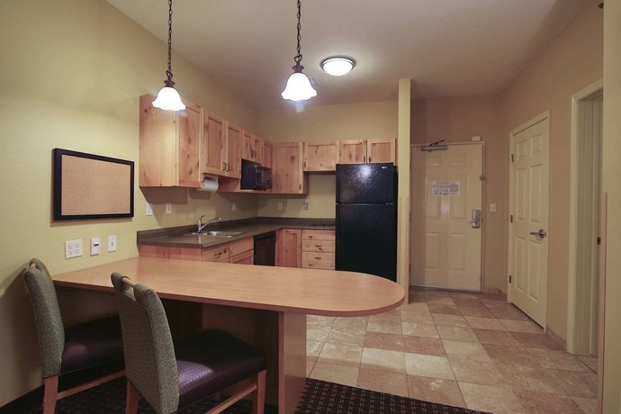 Imagen de la habitación del Hotel Hawthorn Extended Stay By Wyndham Minot. Foto 6