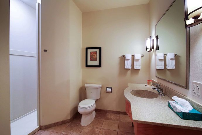 Imagen de la habitación del Hotel Hawthorn Extended Stay By Wyndham Minot. Foto 10
