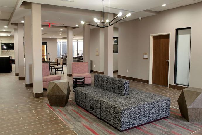 Imagen de los interiores del Hotel Hawthorn Extended Stay By Wyndham Oklahoma City Airport. Foto 19