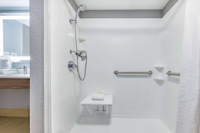 Imagen general del Hotel Hawthorn Extended Stay By Wyndham Wichita Airport. Foto 1