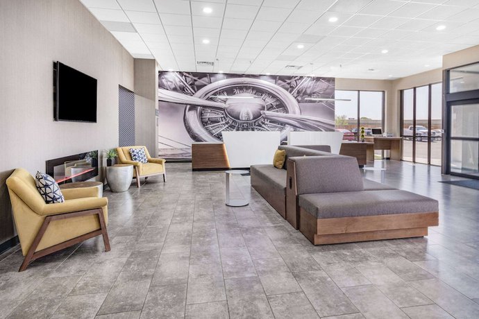Imagen de los interiores del Hotel Hawthorn Extended Stay By Wyndham Wichita Airport. Foto 17