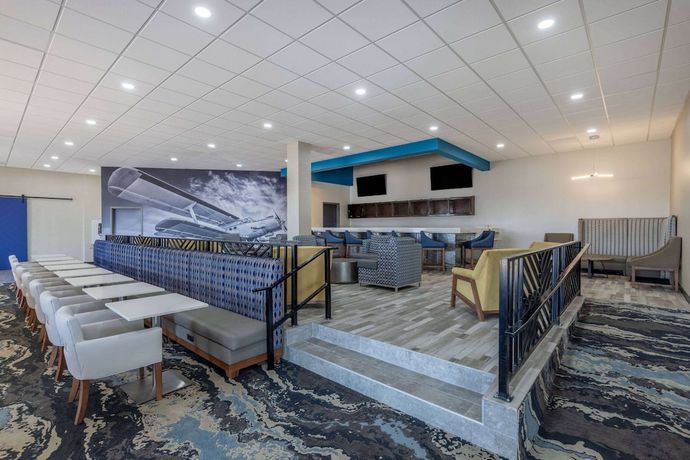 Imagen de los interiores del Hotel Hawthorn Extended Stay By Wyndham Wichita Airport. Foto 18