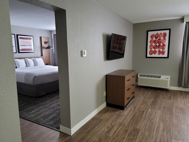 Imagen de la habitación del Hotel Hawthorn Extended Stay By Wyndham Wichita Airport. Foto 11