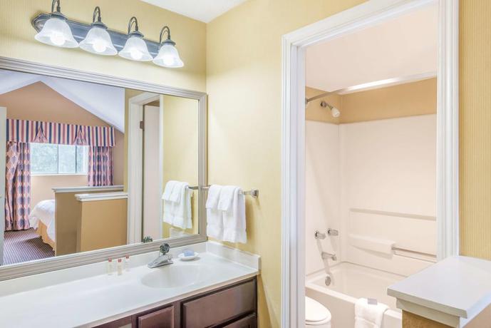Imagen de la habitación del Hotel Hawthorn Extended Stay by Wyndham Dayton. Foto 3