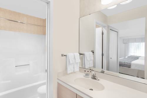 Imagen de la habitación del Hotel Hawthorn Extended Stay by Wyndham Green Bay. Foto 3