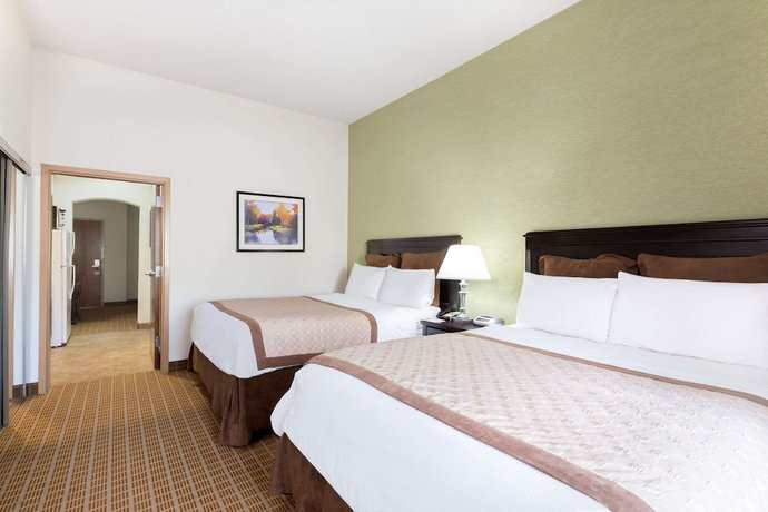 Imagen de la habitación del Hotel Hawthorn Extended Stay by Wyndham Kingsland. Foto 4