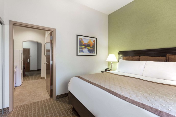 Imagen de la habitación del Hotel Hawthorn Extended Stay by Wyndham Kingsland. Foto 9