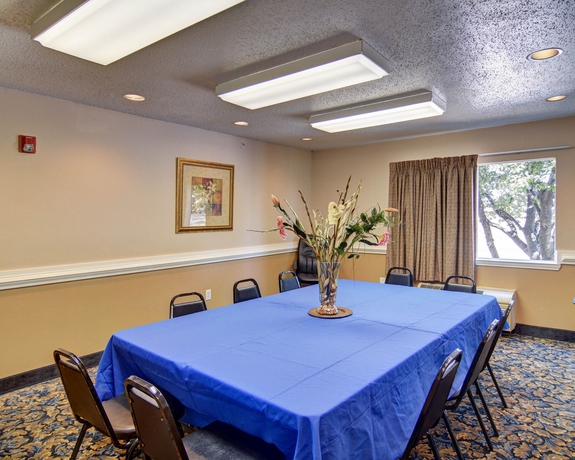 Imagen de los interiores del Hotel Hawthorn Extended Stay by Wyndham Lewisville. Foto 6