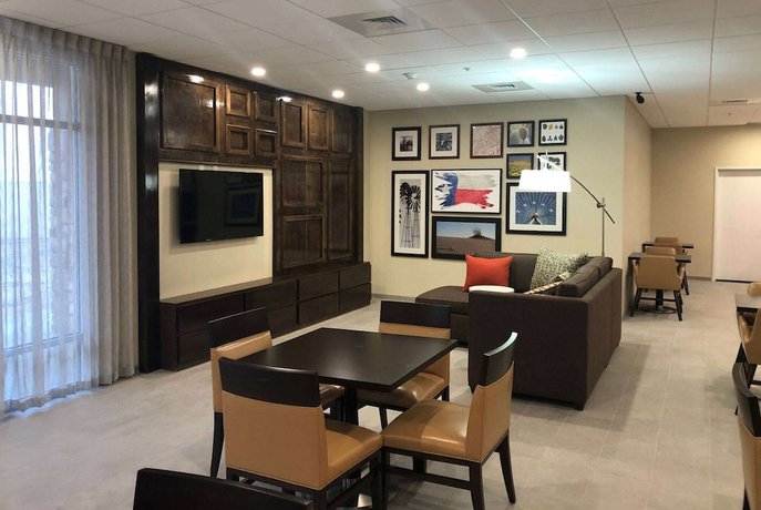 Imagen del bar/restaurante del Hotel Hawthorn Extended Stay by Wyndham Monahans. Foto 4