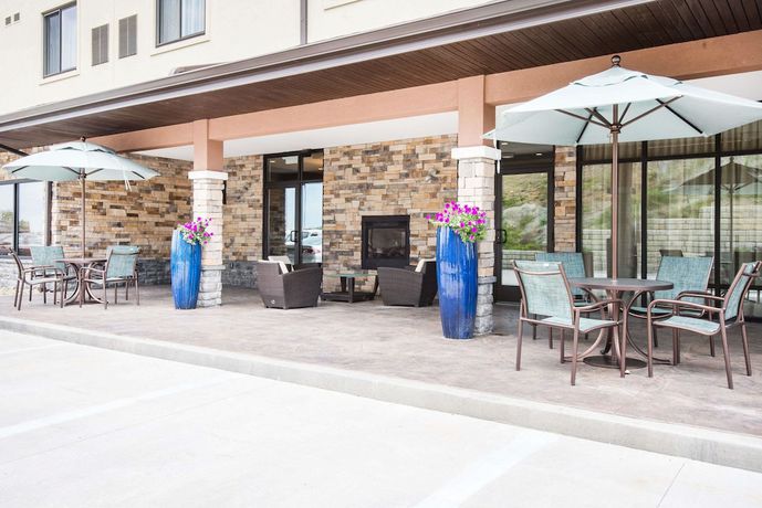 Imagen de los interiores del Hotel Hawthorn Extended Stay by Wyndham Saint Clairsville. Foto 20