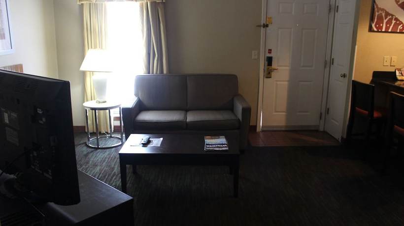 Imagen de la habitación del Hotel Hawthorn Extended Stay by Wyndham Wichita. Foto 17