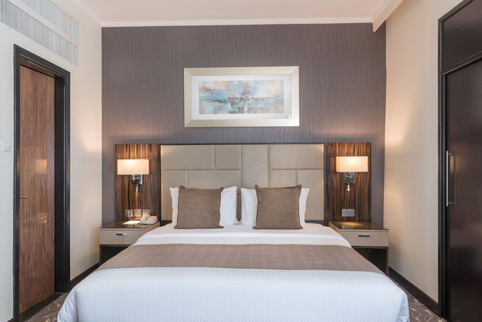 Imagen general del Hotel Hawthorn Suites By Wyndham Abu Dhabi City Centre. Foto 1