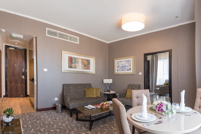 Imagen de la habitación del Hotel Hawthorn Suites By Wyndham Abu Dhabi City Centre. Foto 15