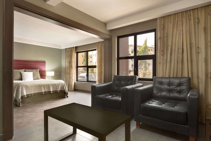 Imagen de la habitación del Hotel Hawthorn Suites By Wyndham Abuja. Foto 16