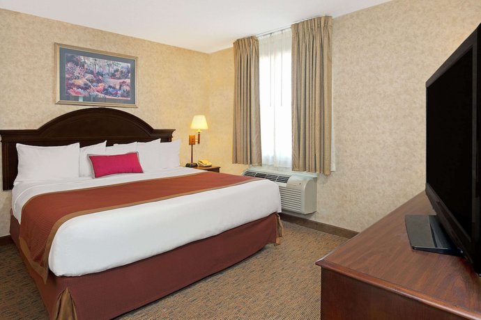 Imagen de la habitación del Hotel Hawthorn Suites By Wyndham Cincinnati/sharonville. Foto 10