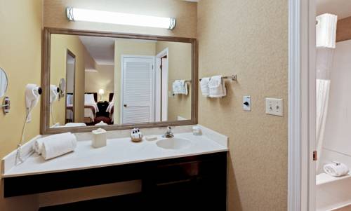 Imagen de la habitación del Hotel Hawthorn Suites By Wyndham Columbus North. Foto 13