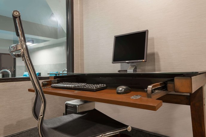 Imagen de los interiores del Hotel Hawthorn Suites By Wyndham Columbus West. Foto 13