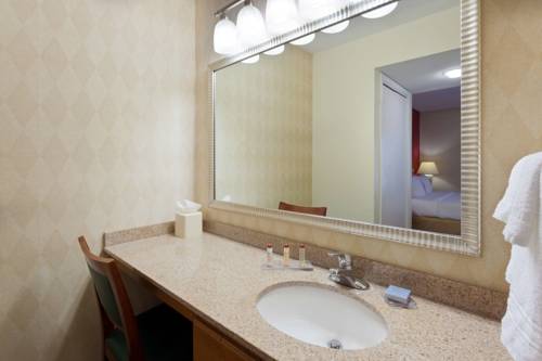 Imagen de la habitación del Hotel Hawthorn Suites By Wyndham Dearborn/detroit, Mi. Foto 6