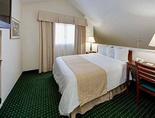 Imagen de la habitación del Hotel Hawthorn Suites By Wyndham Dearborn/detroit, Mi. Foto 10