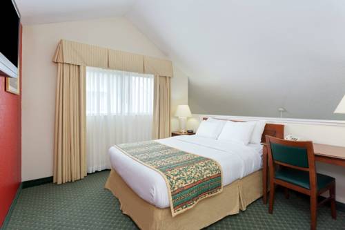 Imagen de la habitación del Hotel Hawthorn Suites By Wyndham Dearborn/detroit, Mi. Foto 11