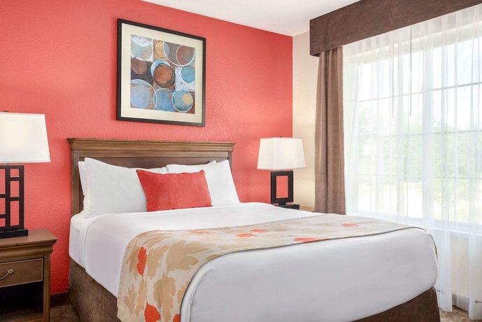 Imagen de la habitación del Hotel Hawthorn Suites By Wyndham Decatur. Foto 1