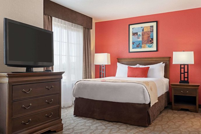 Imagen de la habitación del Hotel Hawthorn Suites By Wyndham Decatur. Foto 4