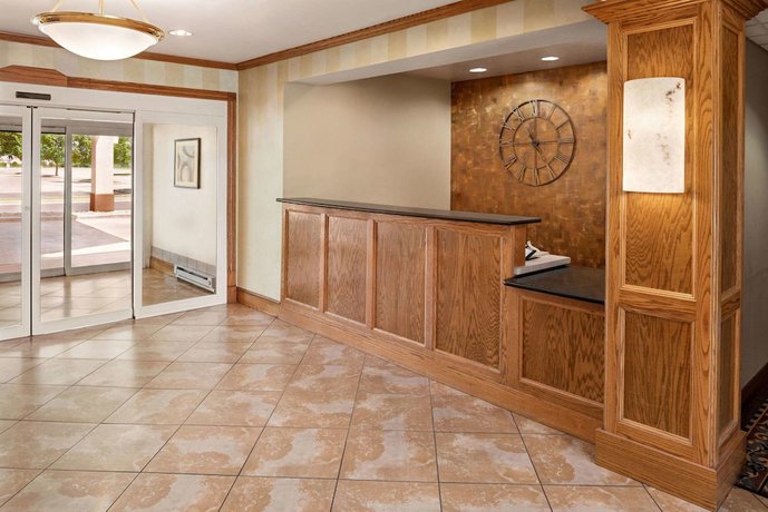 Imagen de los interiores del Hotel Hawthorn Suites By Wyndham Decatur. Foto 19