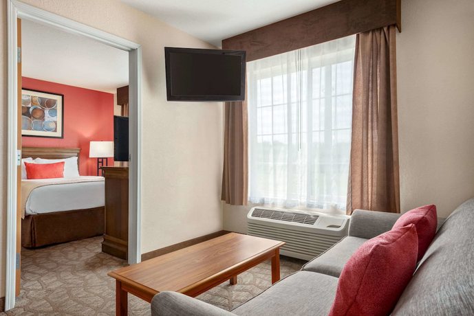 Imagen de la habitación del Hotel Hawthorn Suites By Wyndham Decatur. Foto 11