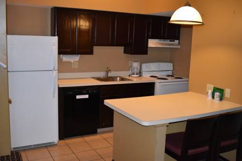 Imagen de la habitación del Hotel Hawthorn Suites By Wyndham Detroit Southfield. Foto 5